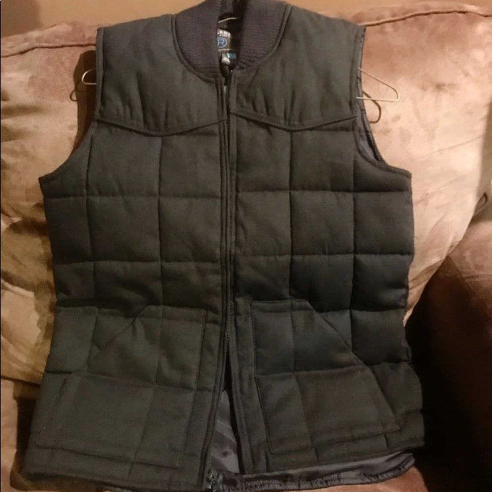 Boys black roper vest size large 12/14